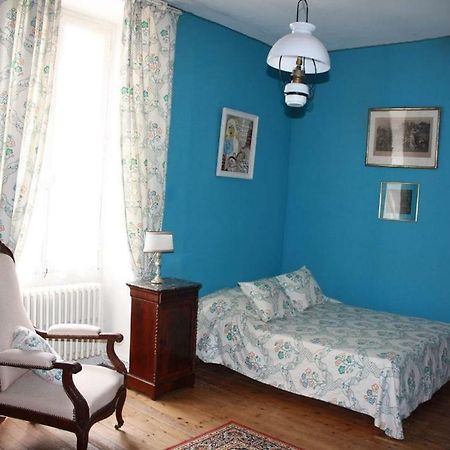 Villa DOMAINE de la BORLIERE à Fenioux  Extérieur photo