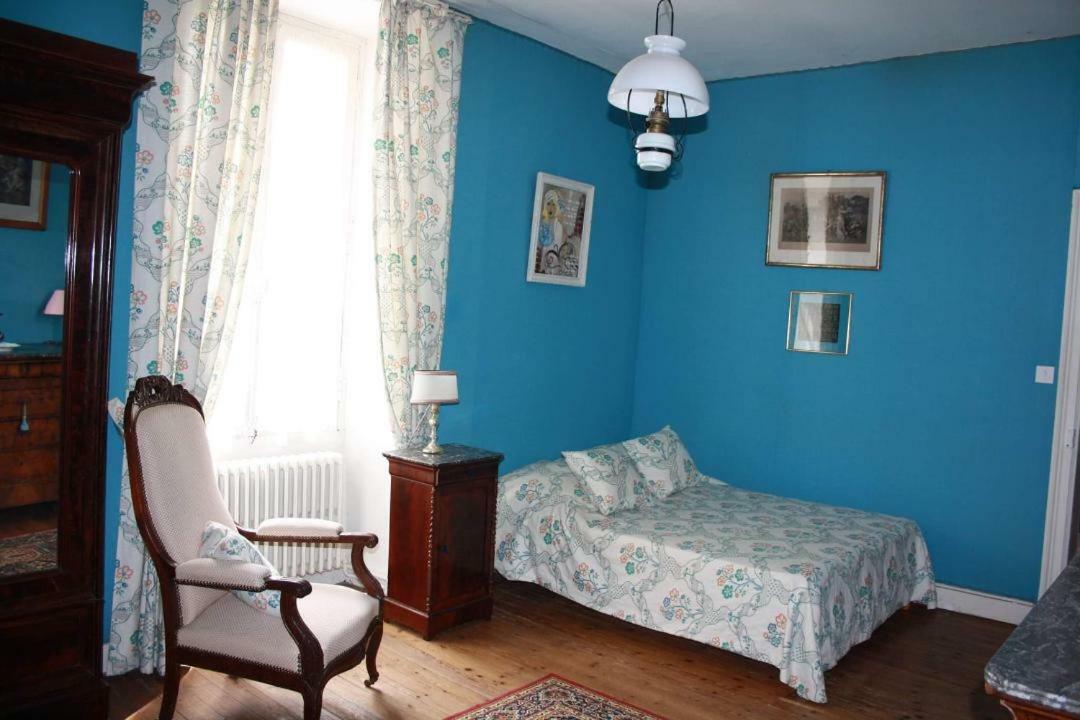 Villa DOMAINE de la BORLIERE à Fenioux  Extérieur photo